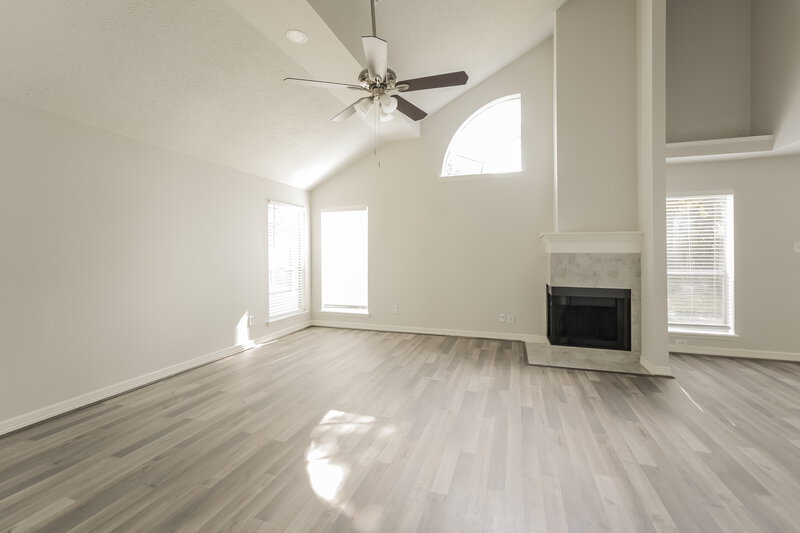 2,730/Mo, 9223 Bristlebrook Dr Houston, TX 77083 Living Room View 3