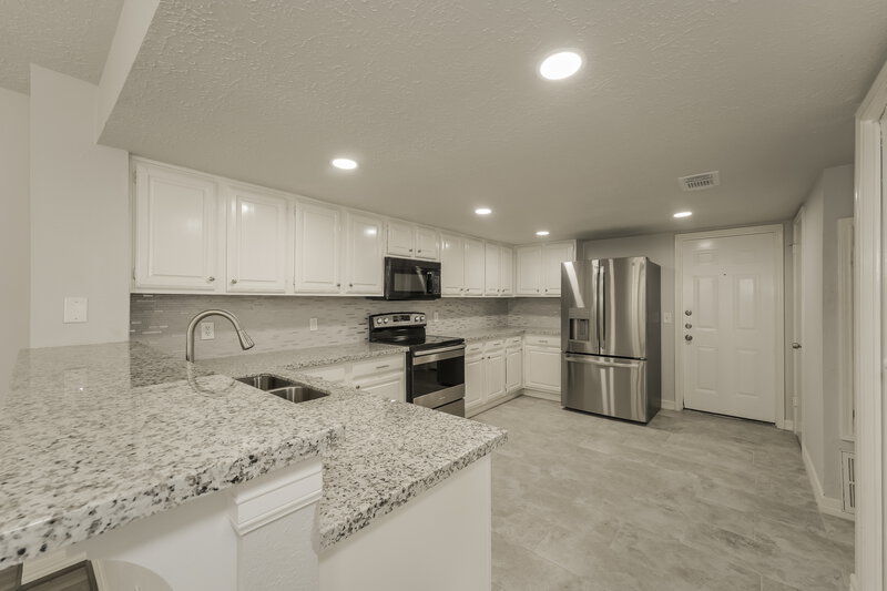 2,730/Mo, 9223 Bristlebrook Dr Houston, TX 77083 Kitchen View 2