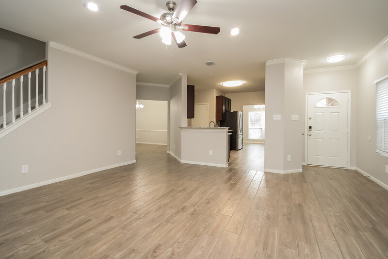 2,450/Mo, 3126 Creek Arbor Cir Houston, TX 77084 Living Room View 2