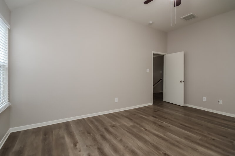 2,450/Mo, 3126 Creek Arbor Cir Houston, TX 77084 Main Bedroom View 2