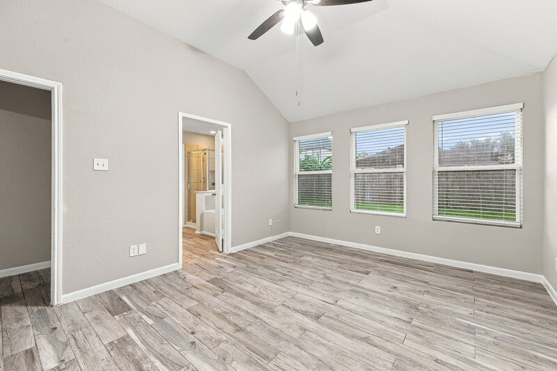 2,025/Mo, 5202 El Tigre Ln Baytown, TX 77521 Primary Bedroom View