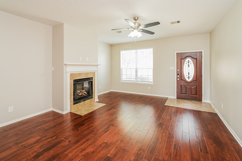 2,005/Mo, 15810 Sarasam Creek Ct Cypress, TX 77429 Living Room View