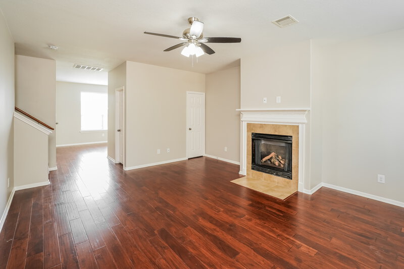 2,005/Mo, 15810 Sarasam Creek Ct Cypress, TX 77429 Living Room View 2
