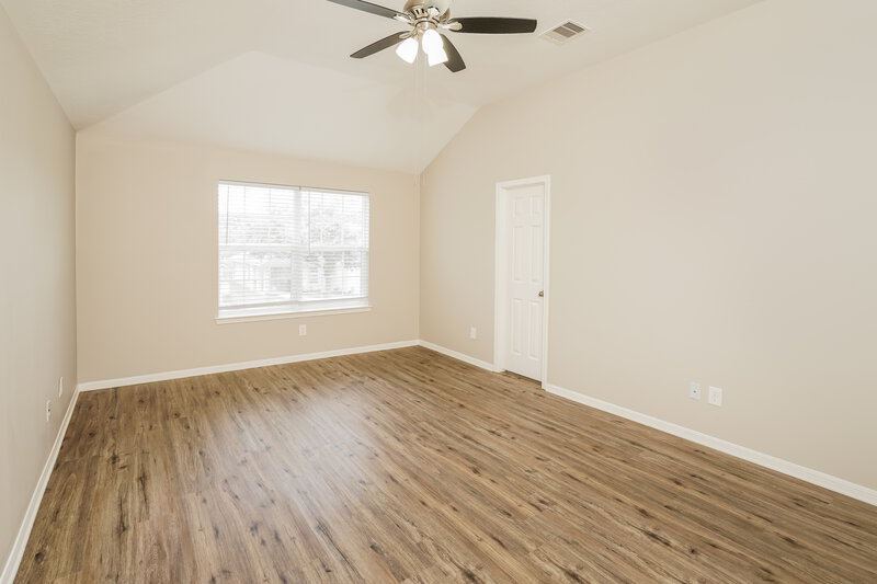 2,005/Mo, 15810 Sarasam Creek Ct Cypress, TX 77429 Main Bedroom View 2