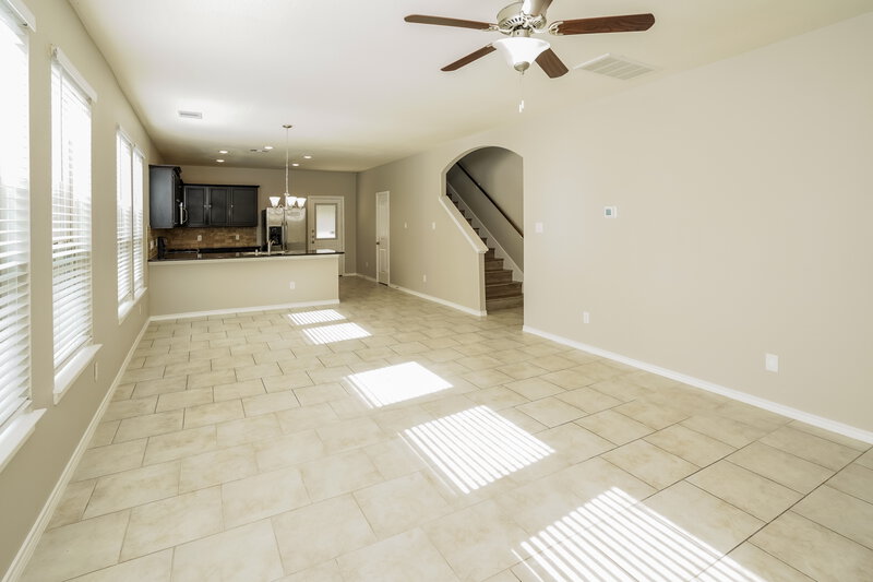 2,585/Mo, 9102 Sweet Blue Jasmine Ln Humble, TX 77338 Living Room View