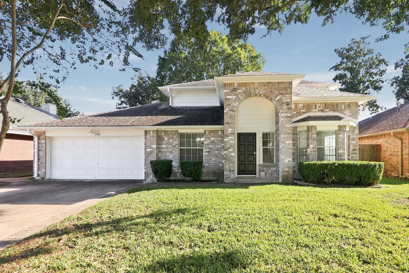 3 Bedroom House – 2107 Musket Ridge Dr, Richmond, TX 77406