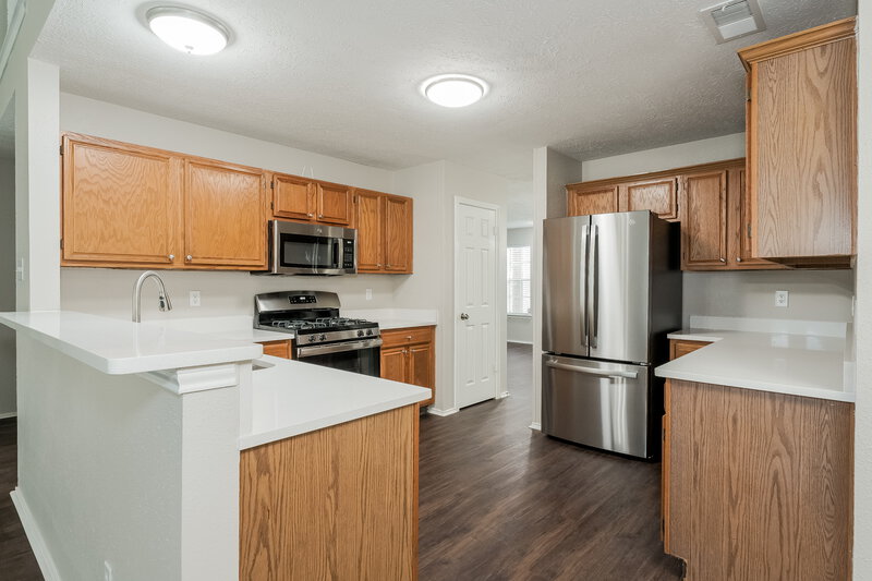 2,360/Mo, 2107 Musket Ridge Dr Richmond, TX 77406 Kitchen View