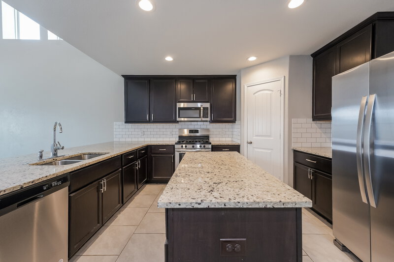 2,875/Mo, 343 Ashley Falls Ln Rosharon, TX 77583 Kitchen View 2