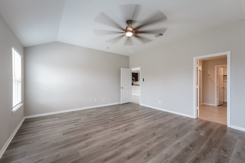 2,875/Mo, 343 Ashley Falls Ln Rosharon, TX 77583 Main Bedroom View 2