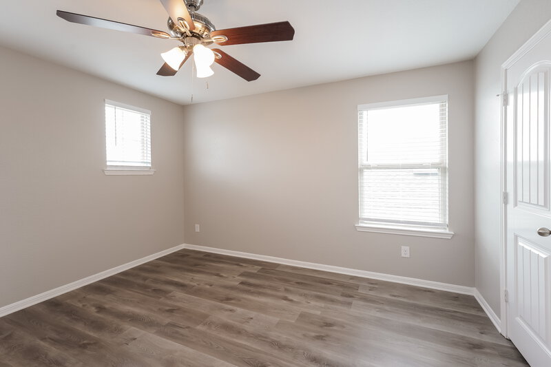 2,875/Mo, 343 Ashley Falls Ln Rosharon, TX 77583 Bedroom View 2