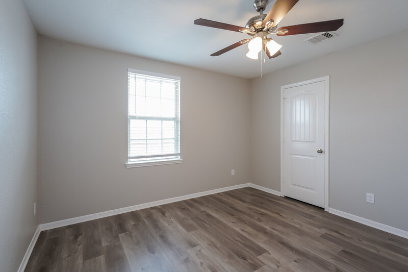 2,875/Mo, 343 Ashley Falls Ln Rosharon, TX 77583 Bedroom View 3