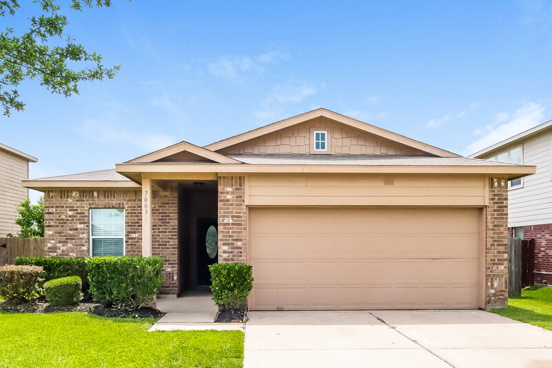 2,020/Mo, 7003 Orchid St Baytown, TX 77521 External View