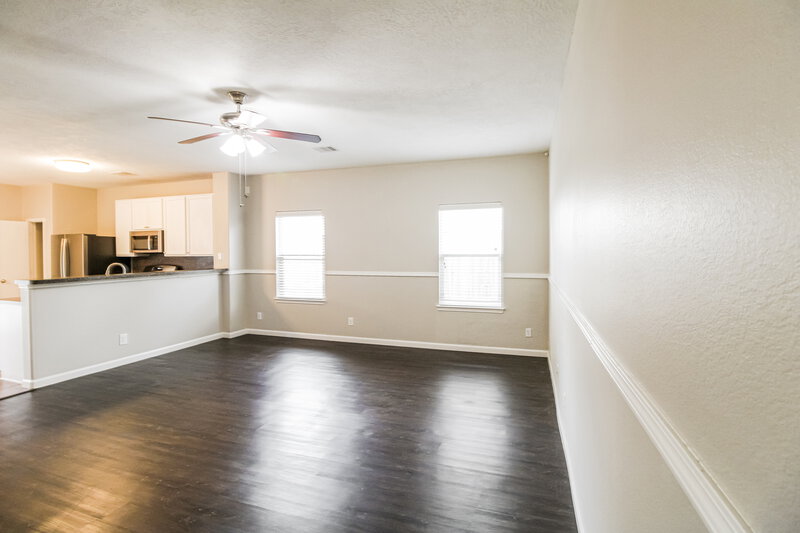 1,595/Mo, 7003 Orchid St Baytown, TX 77521 Family Room View
