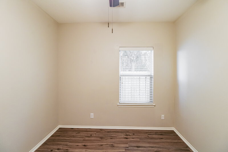 1,595/Mo, 7003 Orchid St Baytown, TX 77521 Bedroom View 2