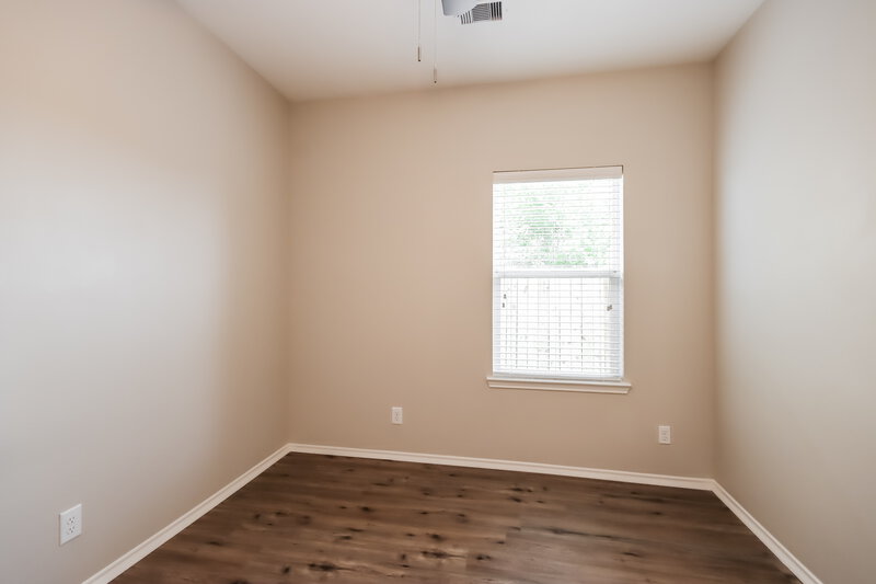 2,020/Mo, 7003 Orchid St Baytown, TX 77521 Bedroom View 3
