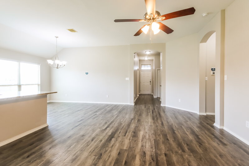 1,840/Mo, 1149 Shadow Glenn Dr Conroe, TX 77301 Living Room View