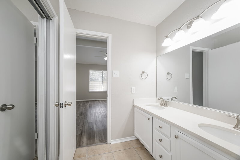 1,685/Mo, 4017 Hunnington Dr # A1 Conroe, TX 77303 Misc View 11