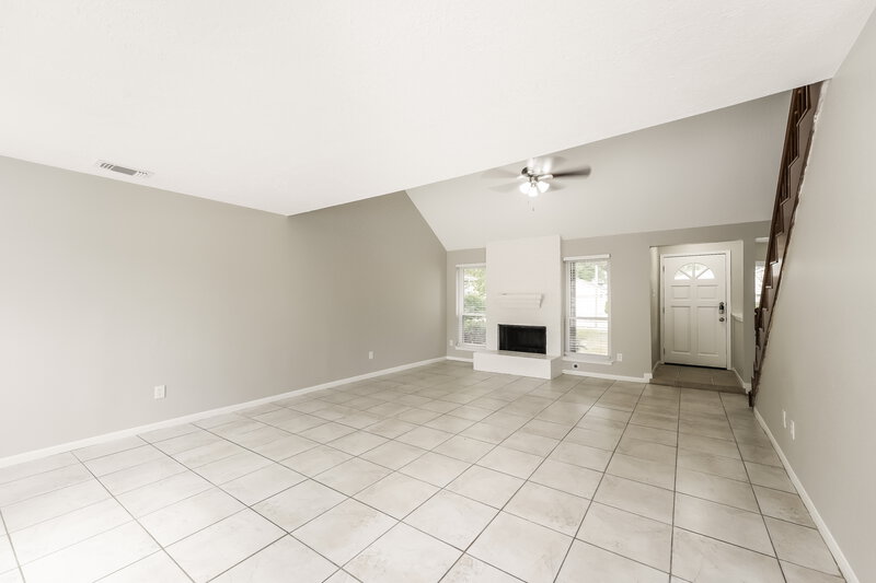 2,170/Mo, 1219 Strawberry Park Ln Katy, TX 77450 Living Room View 3