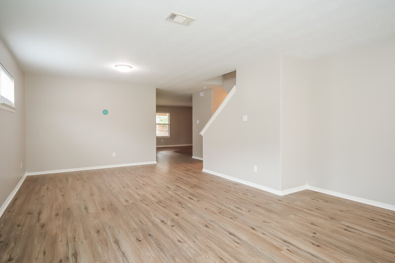 1,820/Mo, 5007 Willow Point Dr Conroe, TX 77303 Living Room View