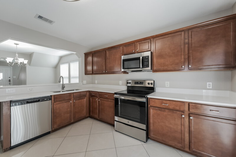 2,400/Mo, 1206 Blackhawk Ridge Ct Rosenberg, TX 77471 Kitchen View 2