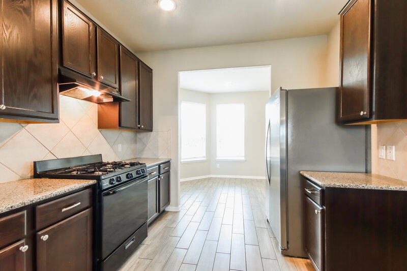 2,305/Mo, 23210 Snowy Ridge Dr Spring, TX 77373 Kitchen View