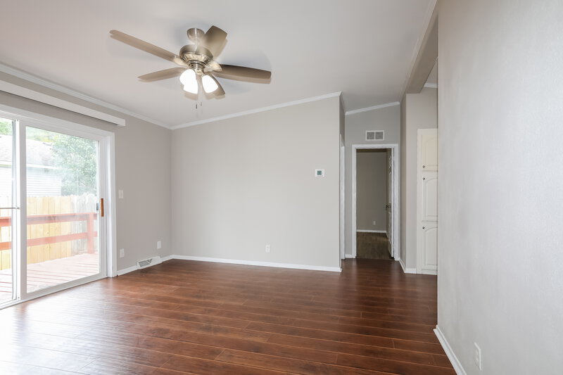 1,690/Mo, 21039 Sweet Blossom Ln Tomball, TX 77375 Living Room View