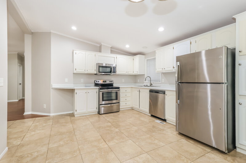 0/Mo, 21039 Sweet Blossom Ln Tomball, TX 77375 Kitchen View