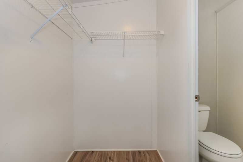 0/Mo, 21039 Sweet Blossom Ln Tomball, TX 77375 Walk In Closet View