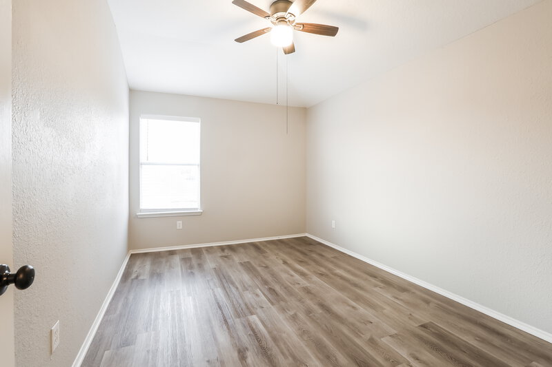 2,145/Mo, 8715 Sunset Pond Dr Tomball, TX 77375 Bedroom View 2
