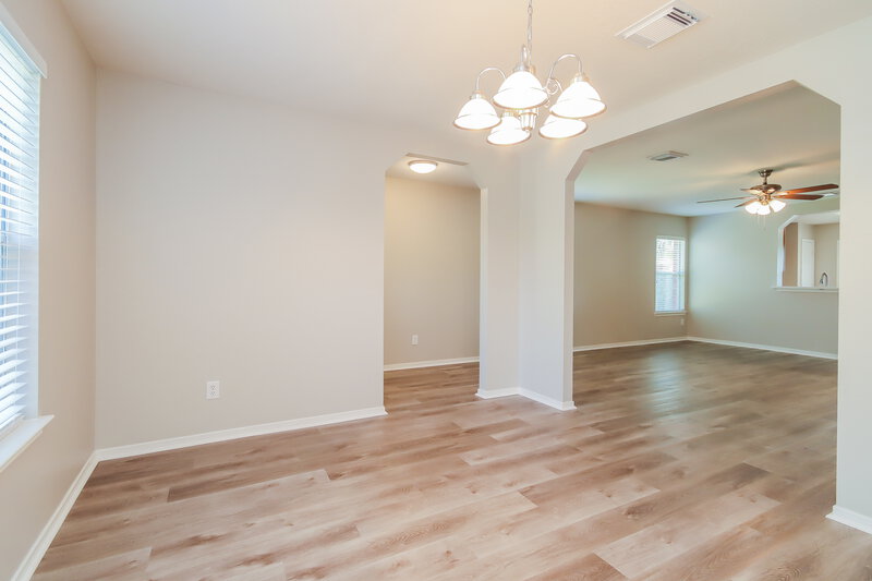 2,020/Mo, 3121 Centennial Village Dr Pearland, TX 77584 Dining Room View