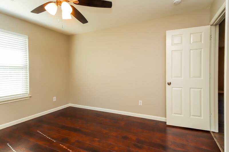 2,740/Mo, 229 Mammoth Springs Ln Dickinson, TX 77539 Bedroom View 2