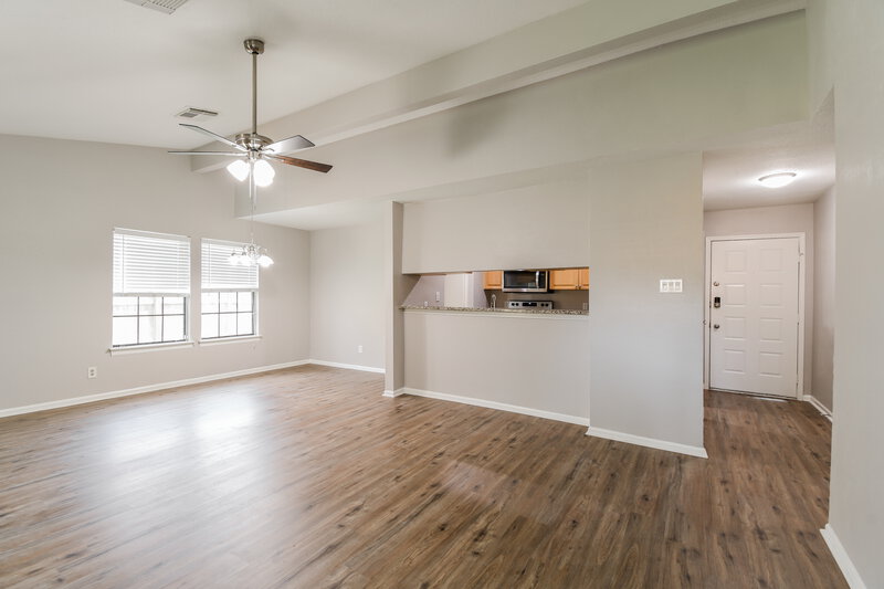 2,160/Mo, 2610 Merrimac Dr League City, TX 77573 Living Room View 2
