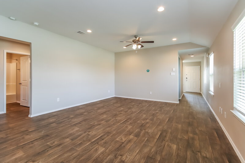 2,115/Mo, 23303 Pelham Prarie Ln Spring, TX 77373 Living Room View 3