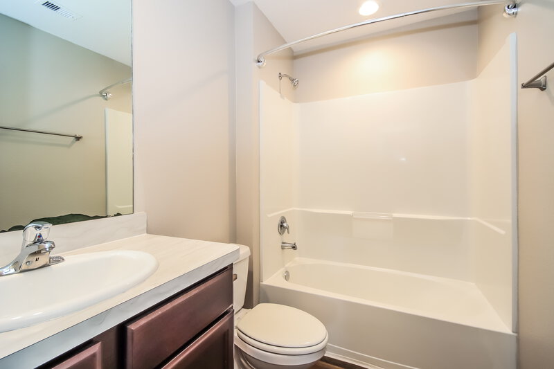 2,115/Mo, 23303 Pelham Prarie Ln Spring, TX 77373 Bathroom View 2