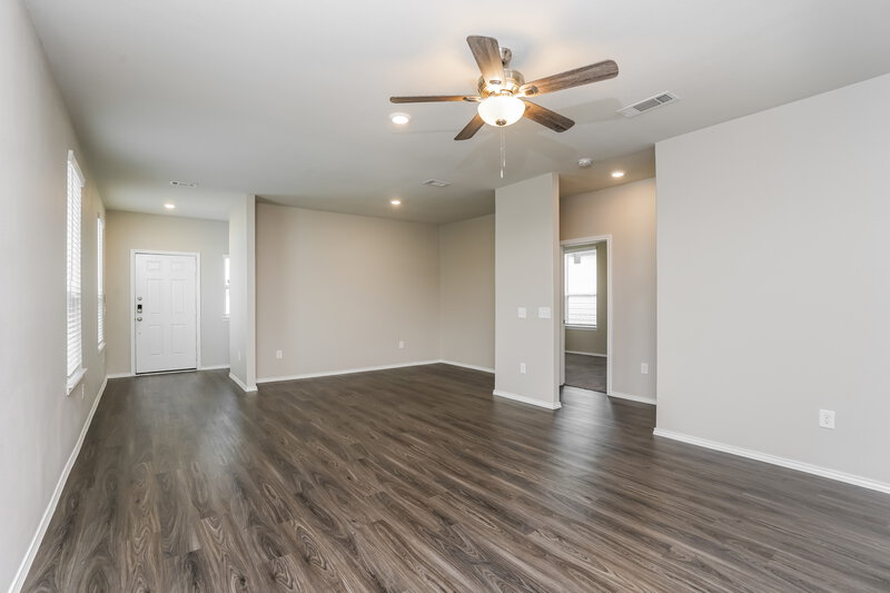 2,990/Mo, 5815 Longhorn Run Ln Katy, TX 77493 Living Room View