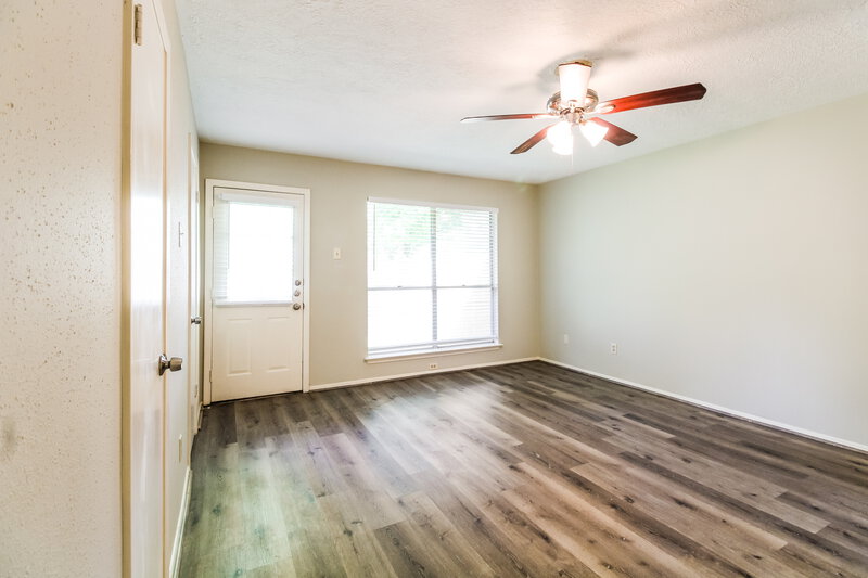 1,670/Mo, 2222 Victoria Ct Missouri City, TX 77459 Main Bedroom View