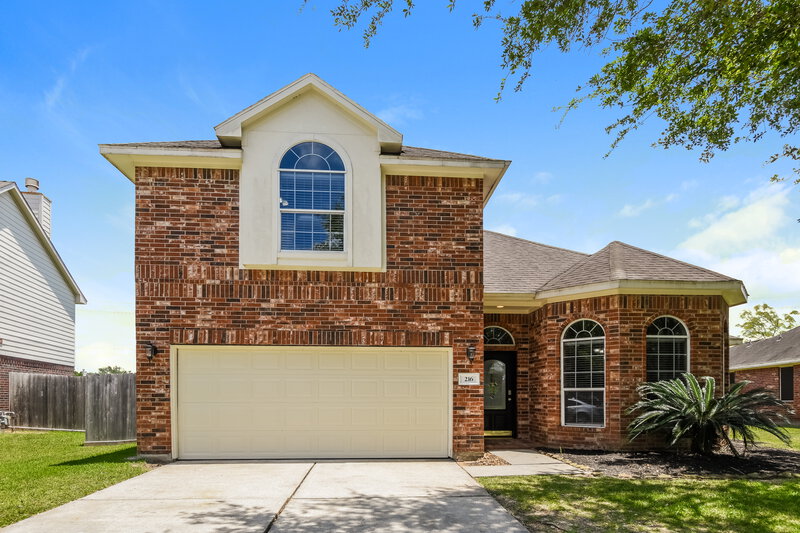2,400/Mo, 216 Meadowhill Ln Dickinson, TX 77539 External View