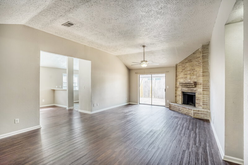 1,860/Mo, 20810 Union Park Dr Katy, TX 77450 Living Room View 2
