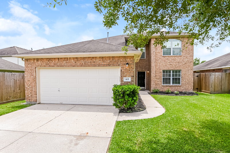 2,305/Mo, 815 Chase View Dr Bacliff, TX 77518 External View