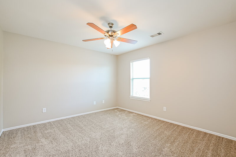 2,305/Mo, 815 Chase View Dr Bacliff, TX 77518 Bedroom View