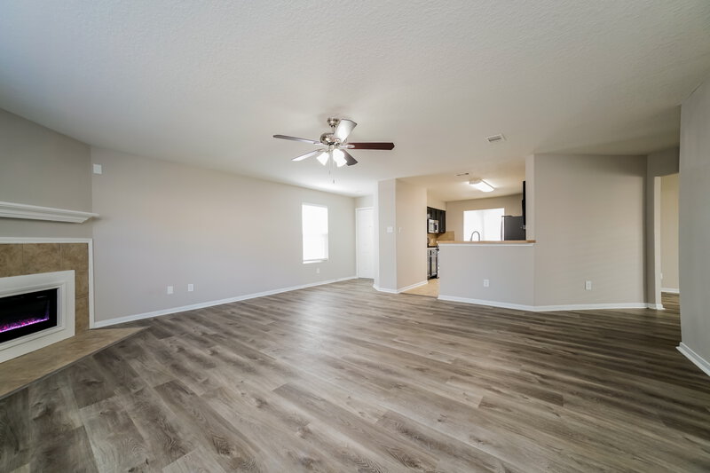 2,085/Mo, 20902 Fox Trot Ct Humble, TX 77338 Living Room View 3