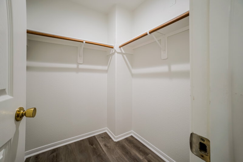2,085/Mo, 20902 Fox Trot Ct Humble, TX 77338 Walk In Closet View