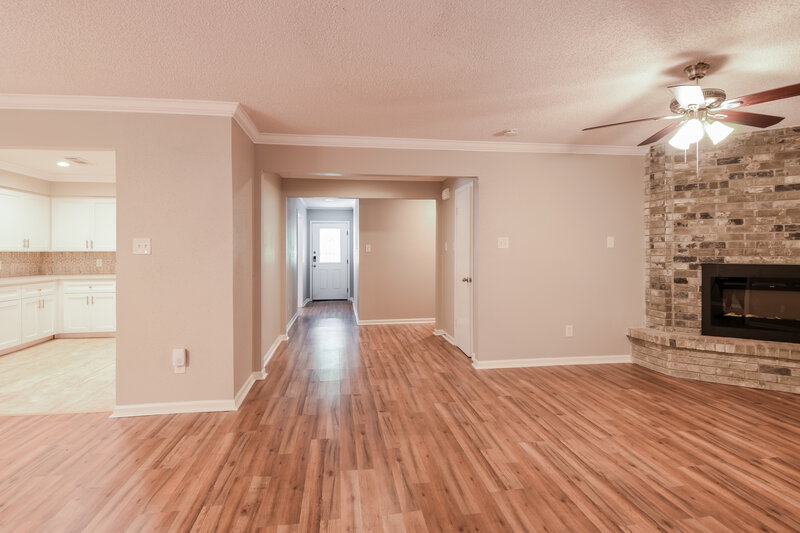 2,270/Mo, 3824 Evergreen Dr Dickinson, TX 77539 Living Room View