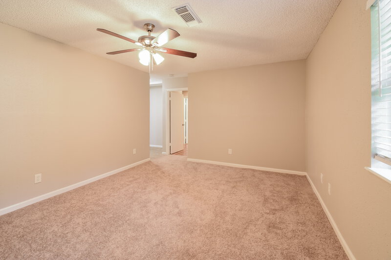 2,270/Mo, 3824 Evergreen Dr Dickinson, TX 77539 Main Bedroom View 2