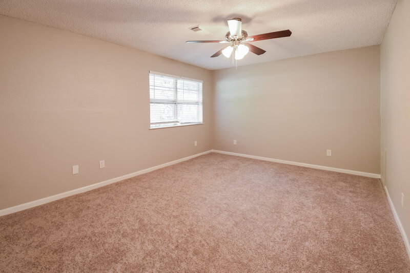 2,270/Mo, 3824 Evergreen Dr Dickinson, TX 77539 Bedroom View