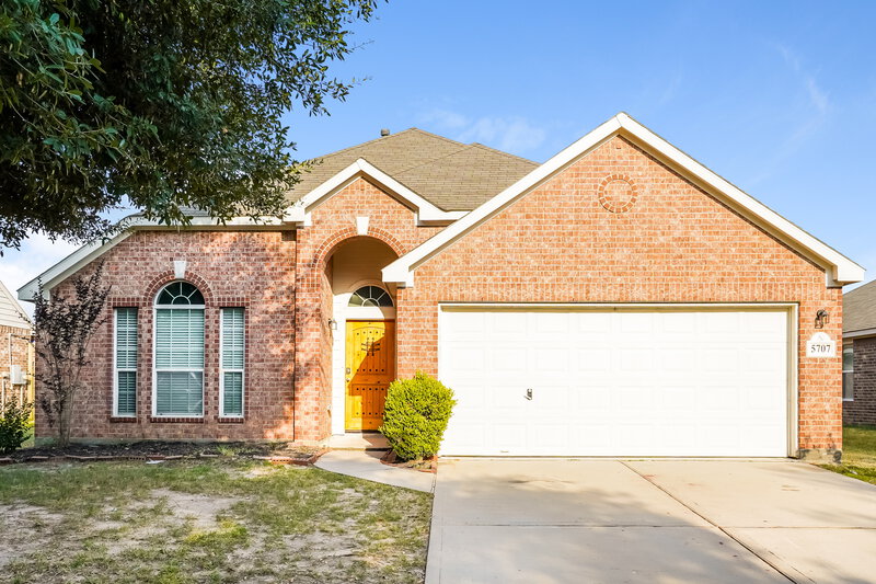 2,300/Mo, 5707 Straight Way Humble, TX 77339 External View