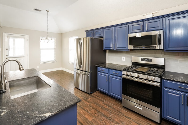 2,300/Mo, 5707 Straight Way Humble, TX 77339 Kitchen View 2