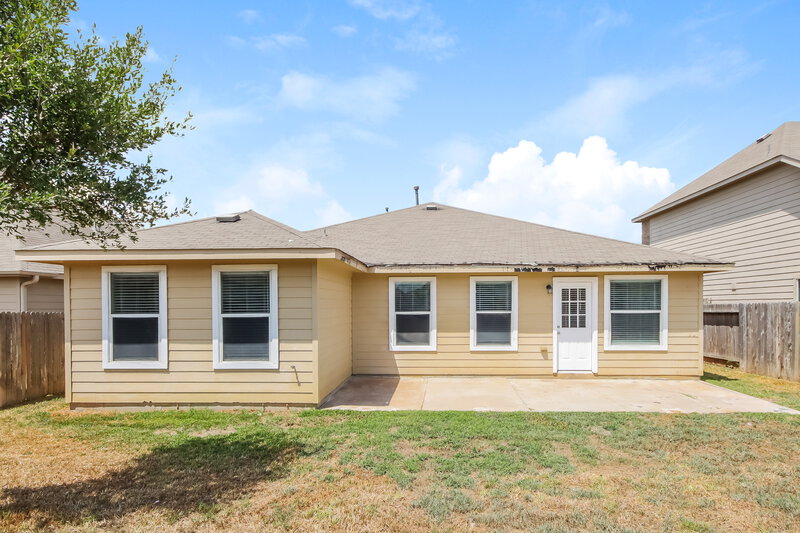 1,990/Mo, 2026 Midlane Dr Conroe, TX 77301 Rear View