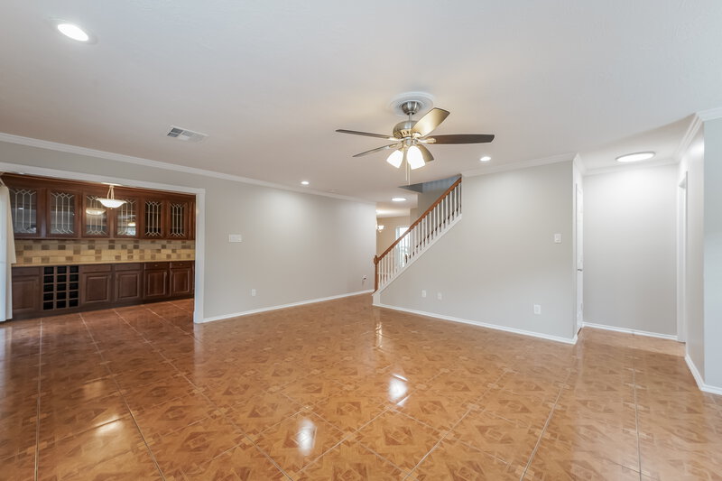 2,000/Mo, 8907 Aspen Place Dr Houston, TX 77071 Living Room View 4