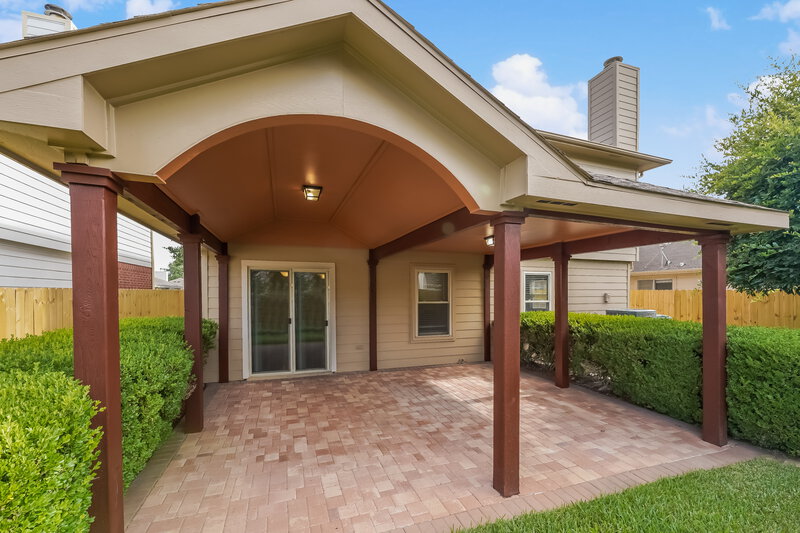 2,000/Mo, 8907 Aspen Place Dr Houston, TX 77071 Rear View